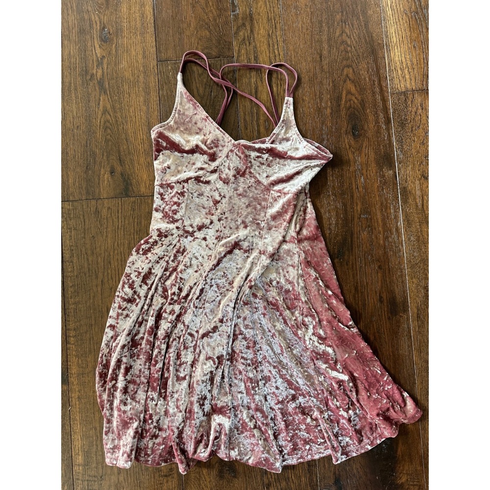 American Eagle Pink Crushed Velvet Mini Dress Sleeveless Strappy V-Neck Medium